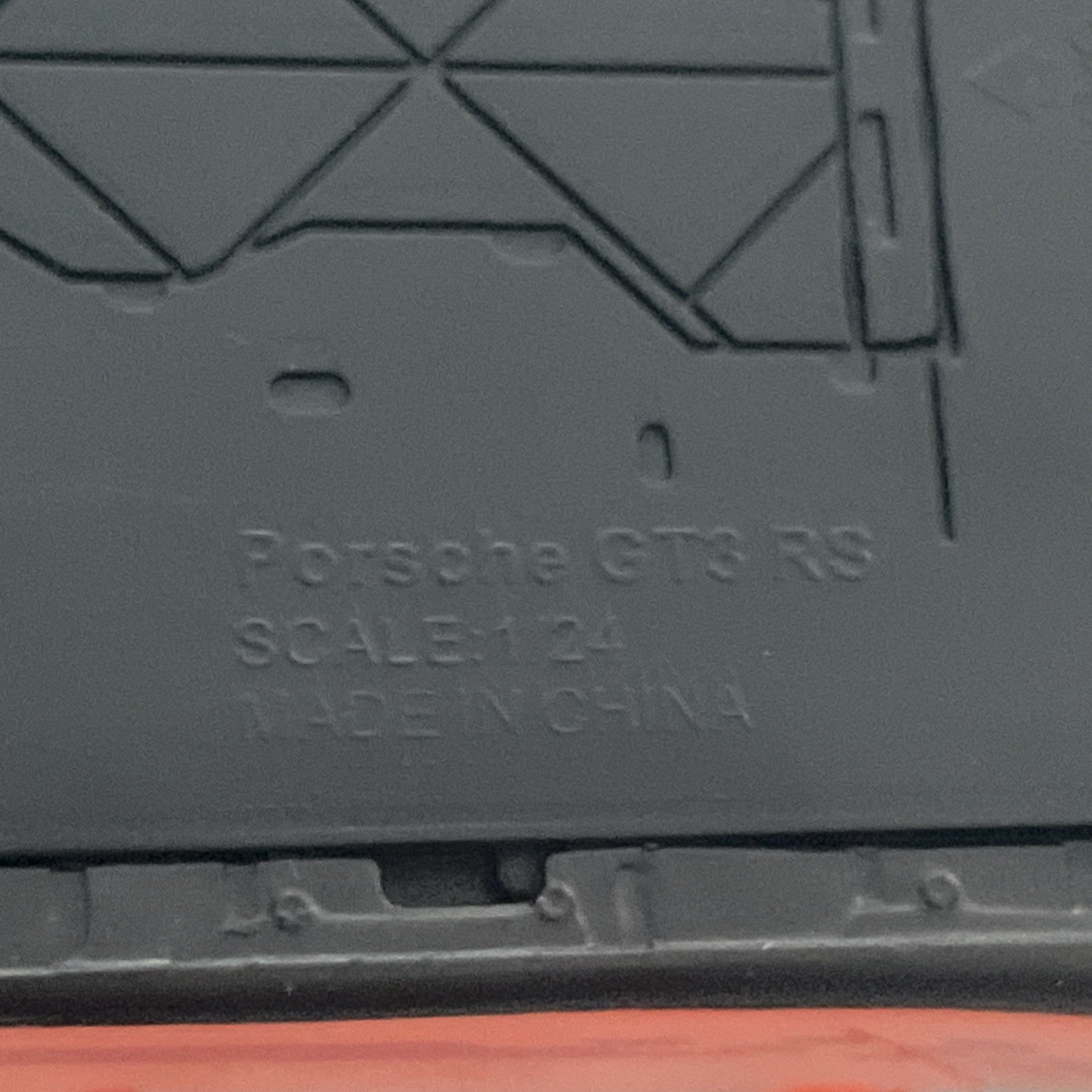 386176
