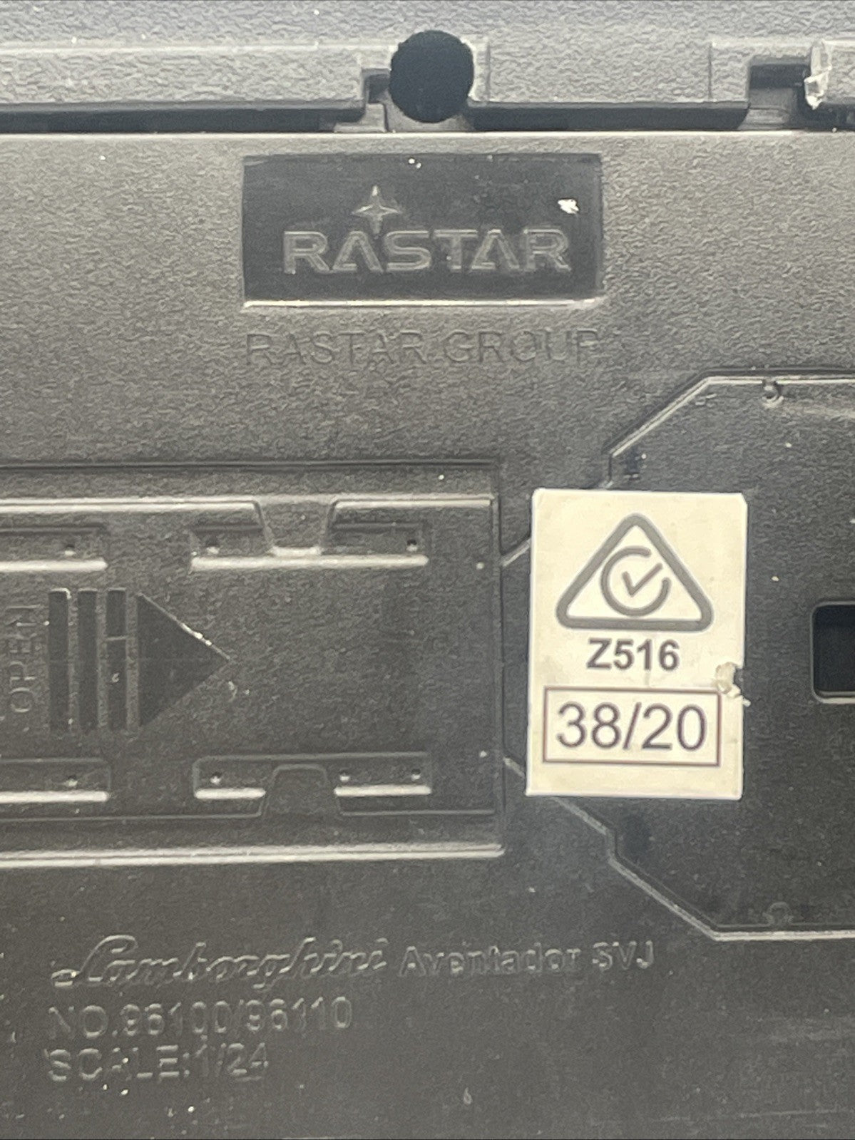 434431