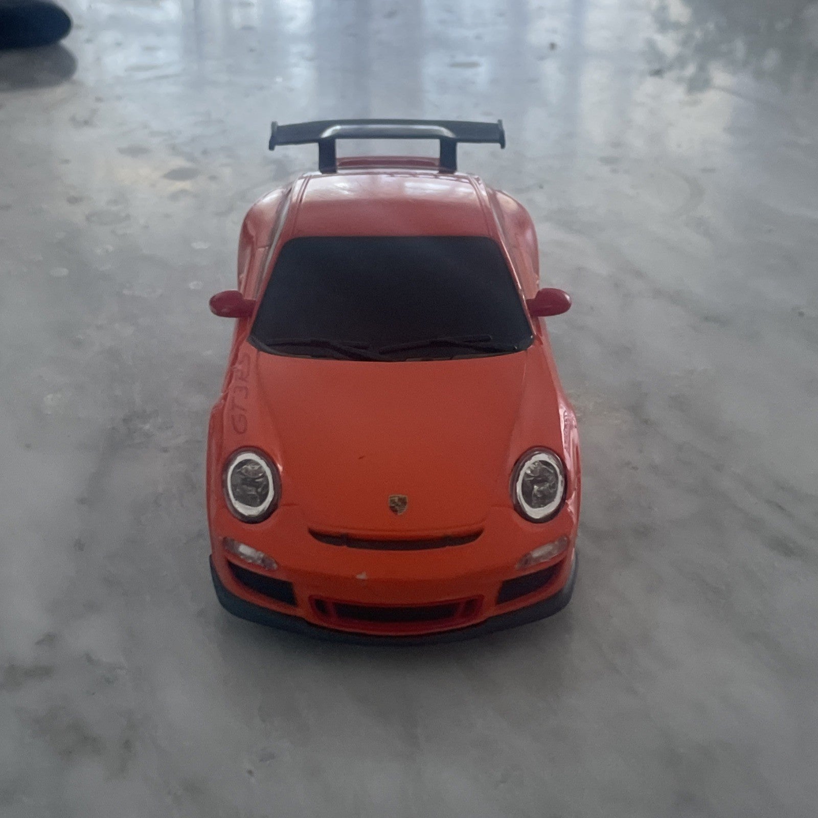 386176